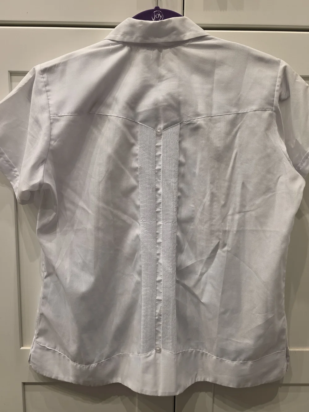 White Short-Sleeve Embroidered Shirt - Guayabera